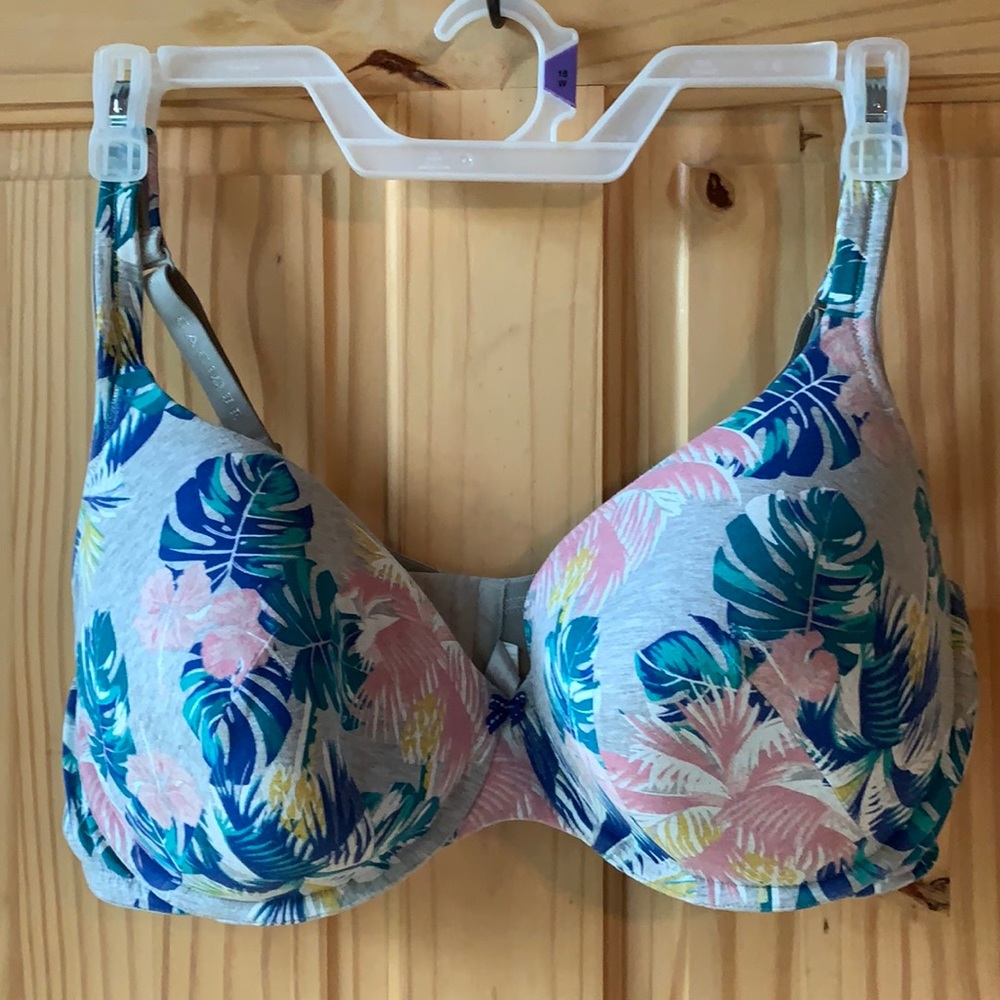 Lane Bryant Cacique T-shirt bra 42DDD